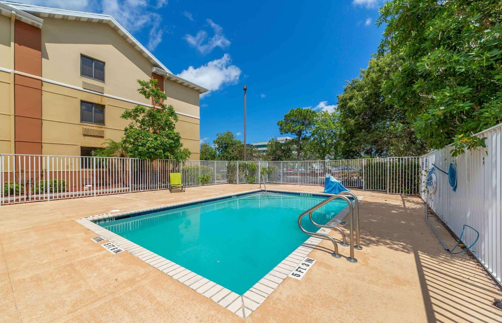 Extended Stay America Suites - Fort Lauderdale - Cypress Creek - Nw 6Th Way Luaran gambar